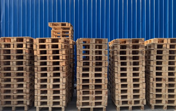 防城木托盘摆放技巧